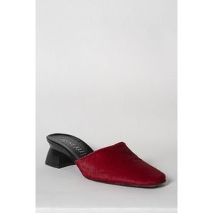 RED PONY ANNE KLEIN MULES SZ 6